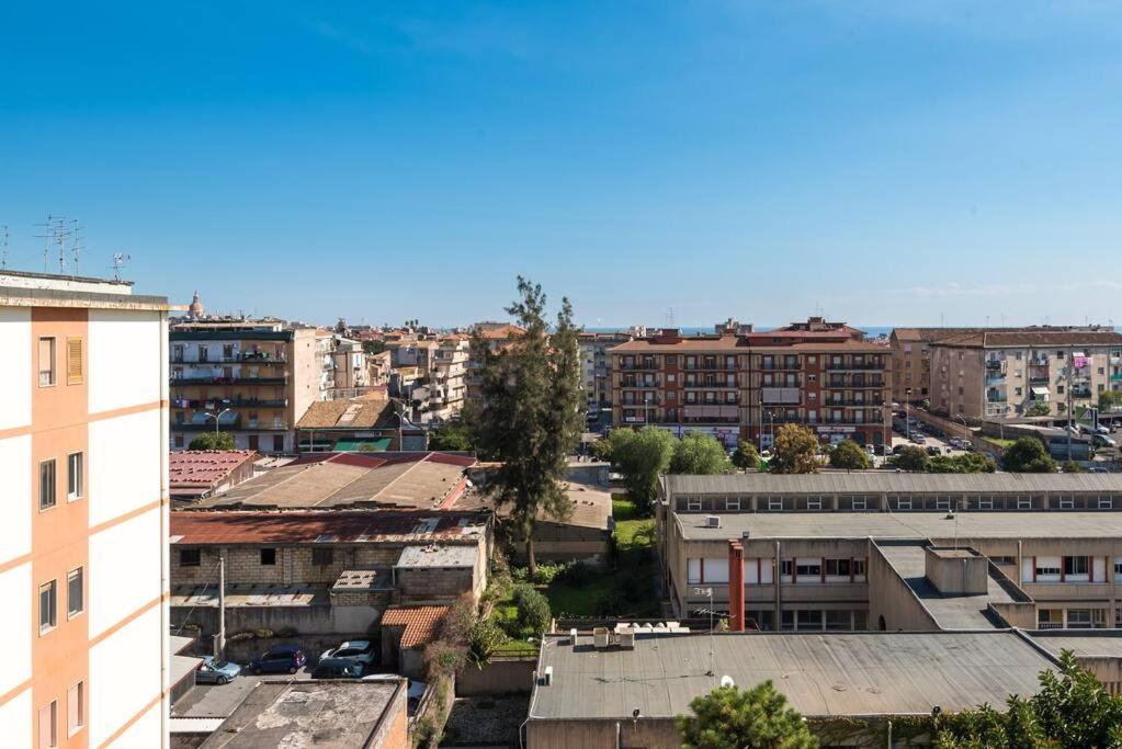 Top Floor Apartment Near Historic Fortino Catania Exterior photo